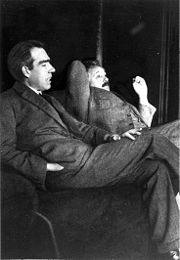 Niels Bohr y Albert Einstein, en 1925